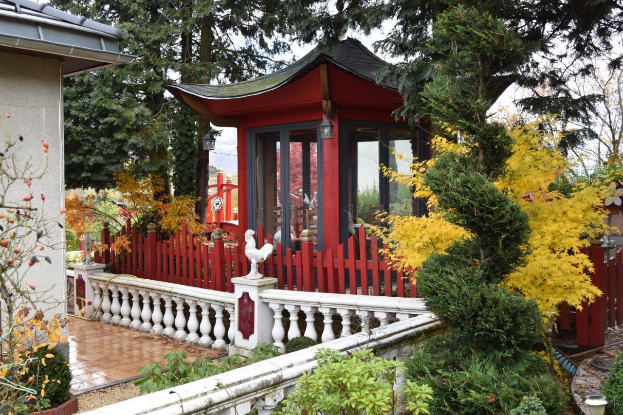 Gite Au Printemps Japonais, Petit Train De La Mure, Parc Des Ecrins Pierre-Chatel Exterior photo