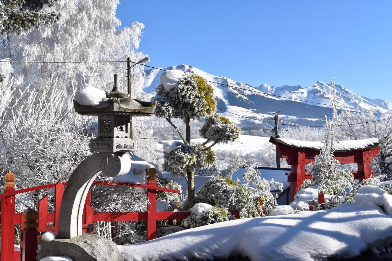 Gite Au Printemps Japonais, Petit Train De La Mure, Parc Des Ecrins Pierre-Chatel Exterior photo